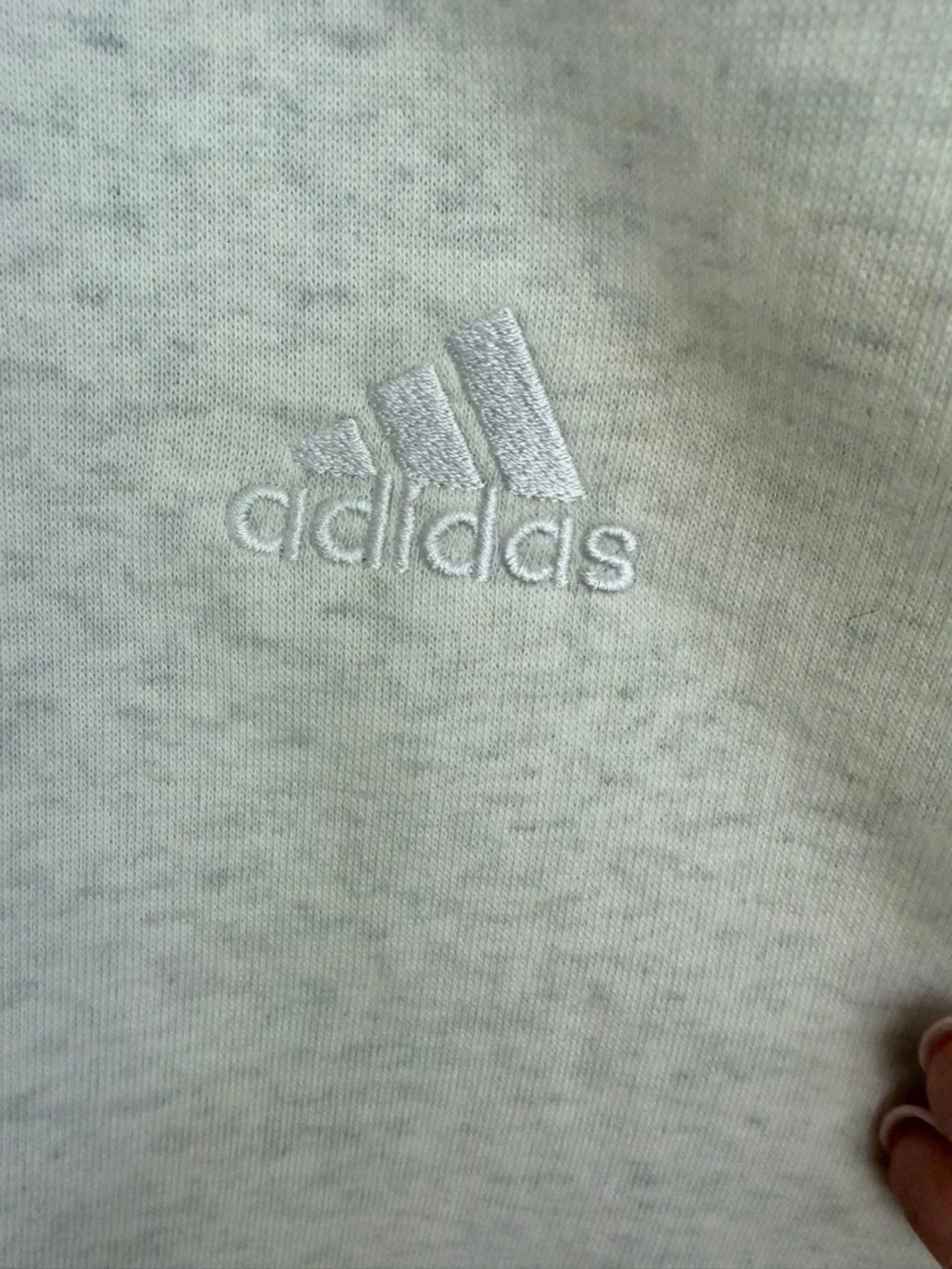 🤍NWOT Adidas Ladies Crew Neck Cropped Sweatshirt Sz Large $20.00 - Picture 2 of 4